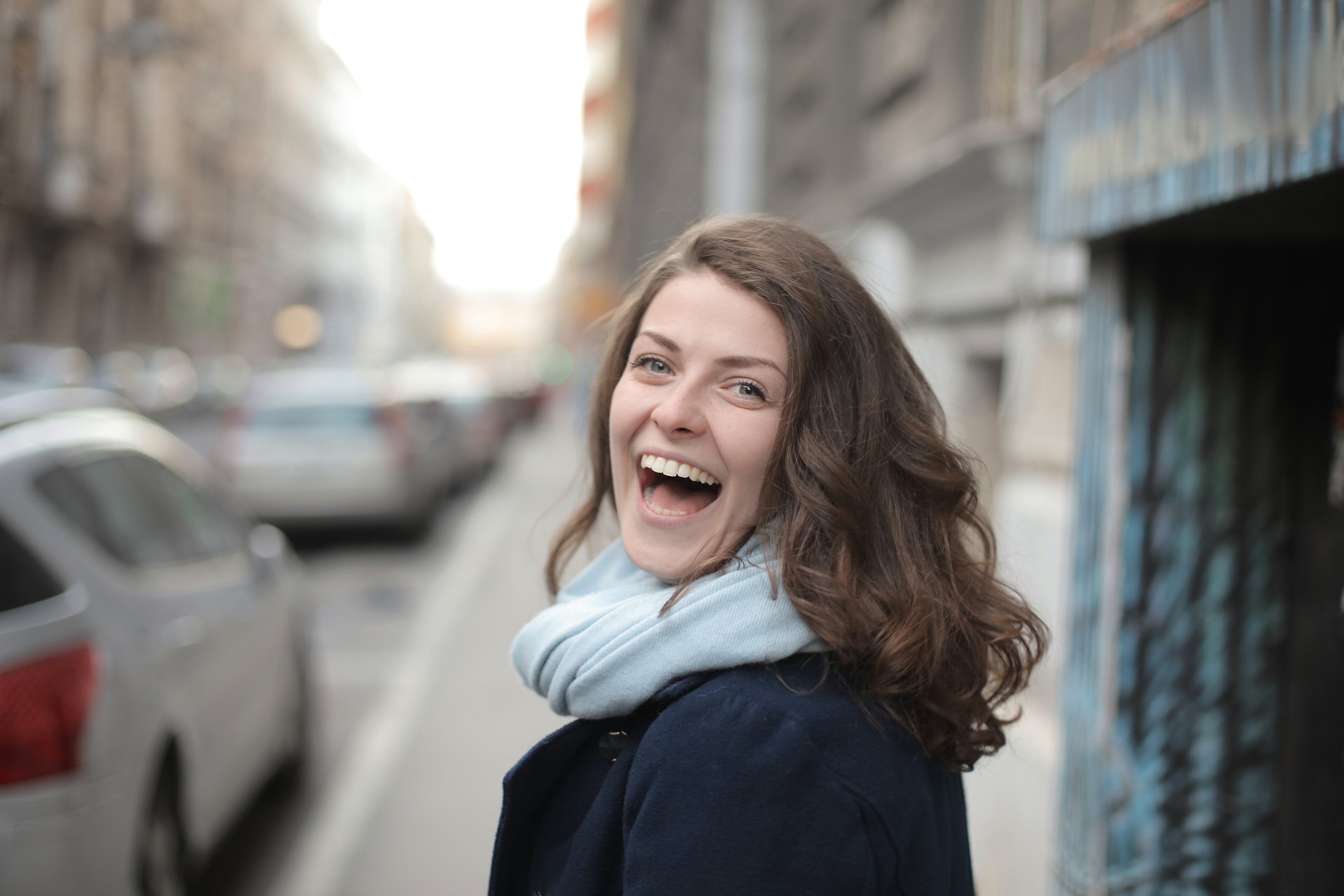 Flirty Questions To Make An American Woman Smile Flirty Questions To Make An American Woman Smile